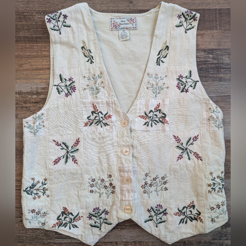 Vintage New Directions Patchwork Embroidered Flor… - image 1